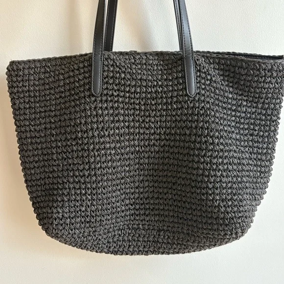 Lauren Ralph Lauren Crochet-Straw Medium Whitney Tote in black - Picture 5 of 9